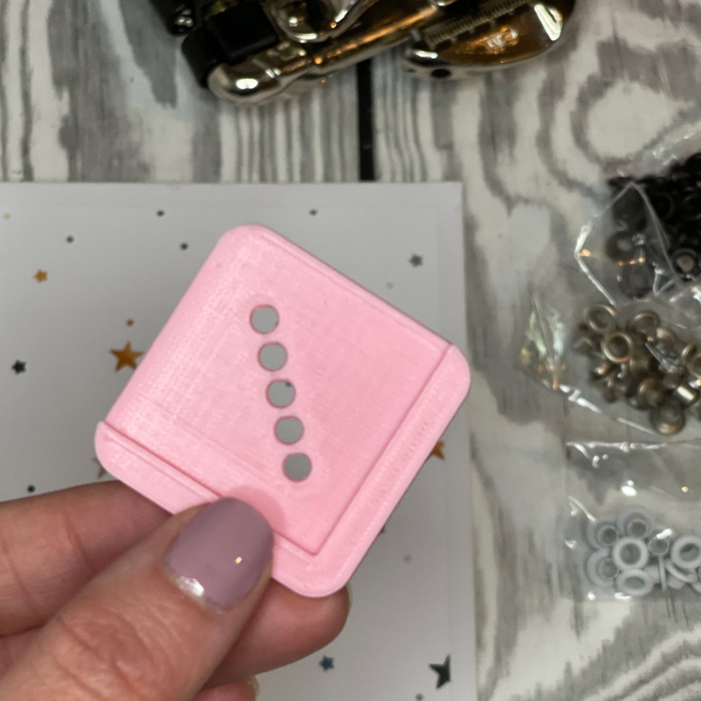 Eyelet Guide Tool: Bookbinding Starter Tool for Elastic Bands