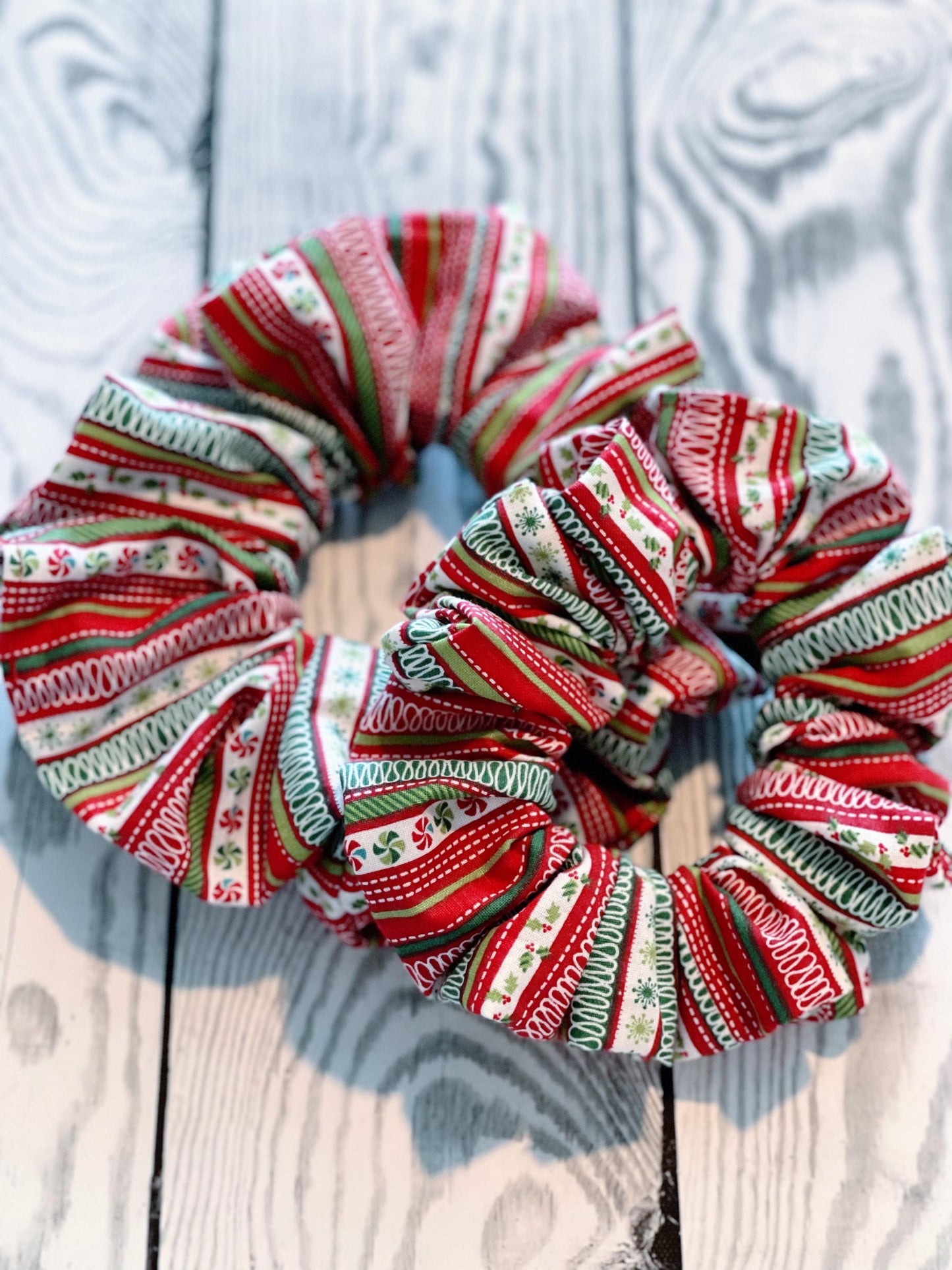 Christmas Scrunchie: Handmade Holiday Hair Accessory